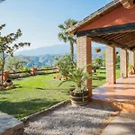 El Pino: With Private Pool Villa *