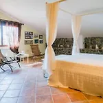 El Pino: With Private Pool Villa *