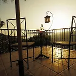 Villa El Pino: With Private Pool Sayalonga