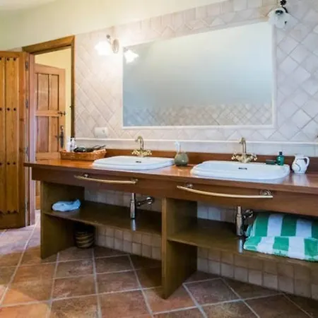 El Pino: With Private Pool * Sayalonga