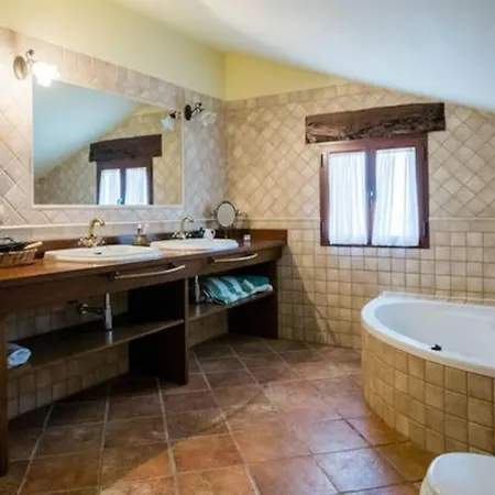 El Pino: With Private Pool Villa *
