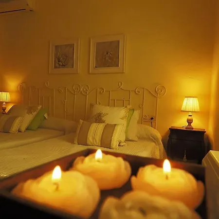 빌라 El Pino: With Private Pool Sayalonga